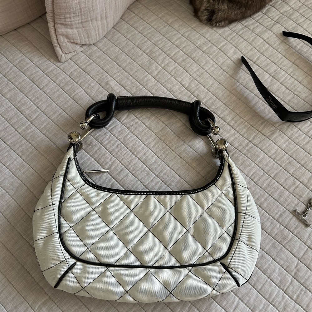 BCBG Y2K rare quilted, off-white, brown leather shoulder bagette small - Picture 5 of 16